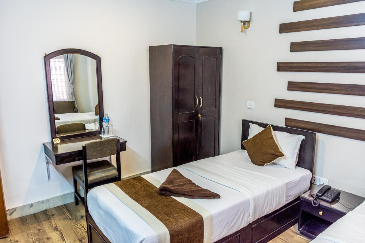 Ausfinn Hotel Metro Inn Kathmandu Ngoại thất bức ảnh