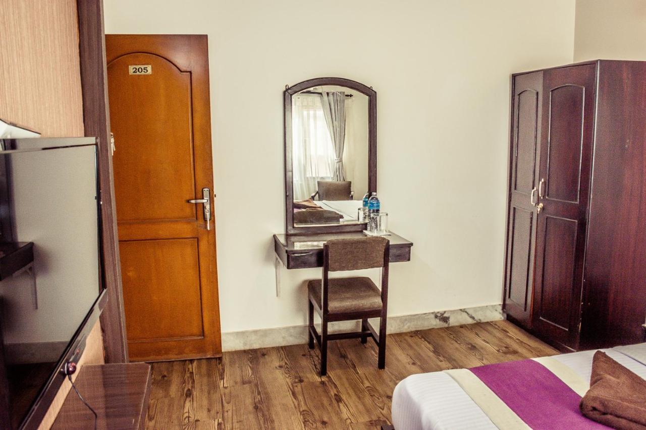 Ausfinn Hotel Metro Inn Kathmandu Ngoại thất bức ảnh