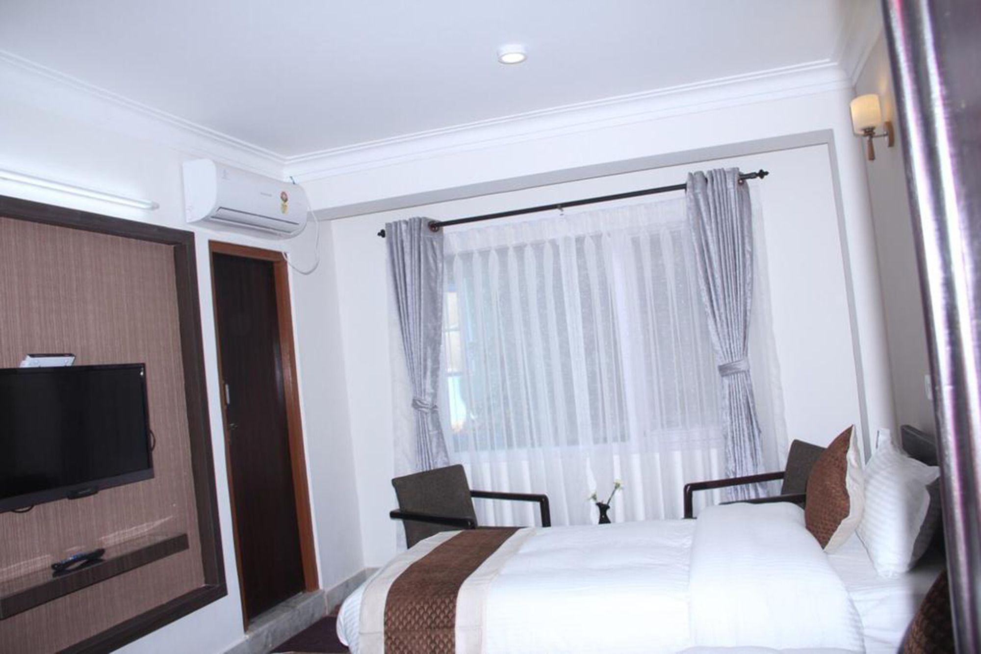Ausfinn Hotel Metro Inn Kathmandu Ngoại thất bức ảnh
