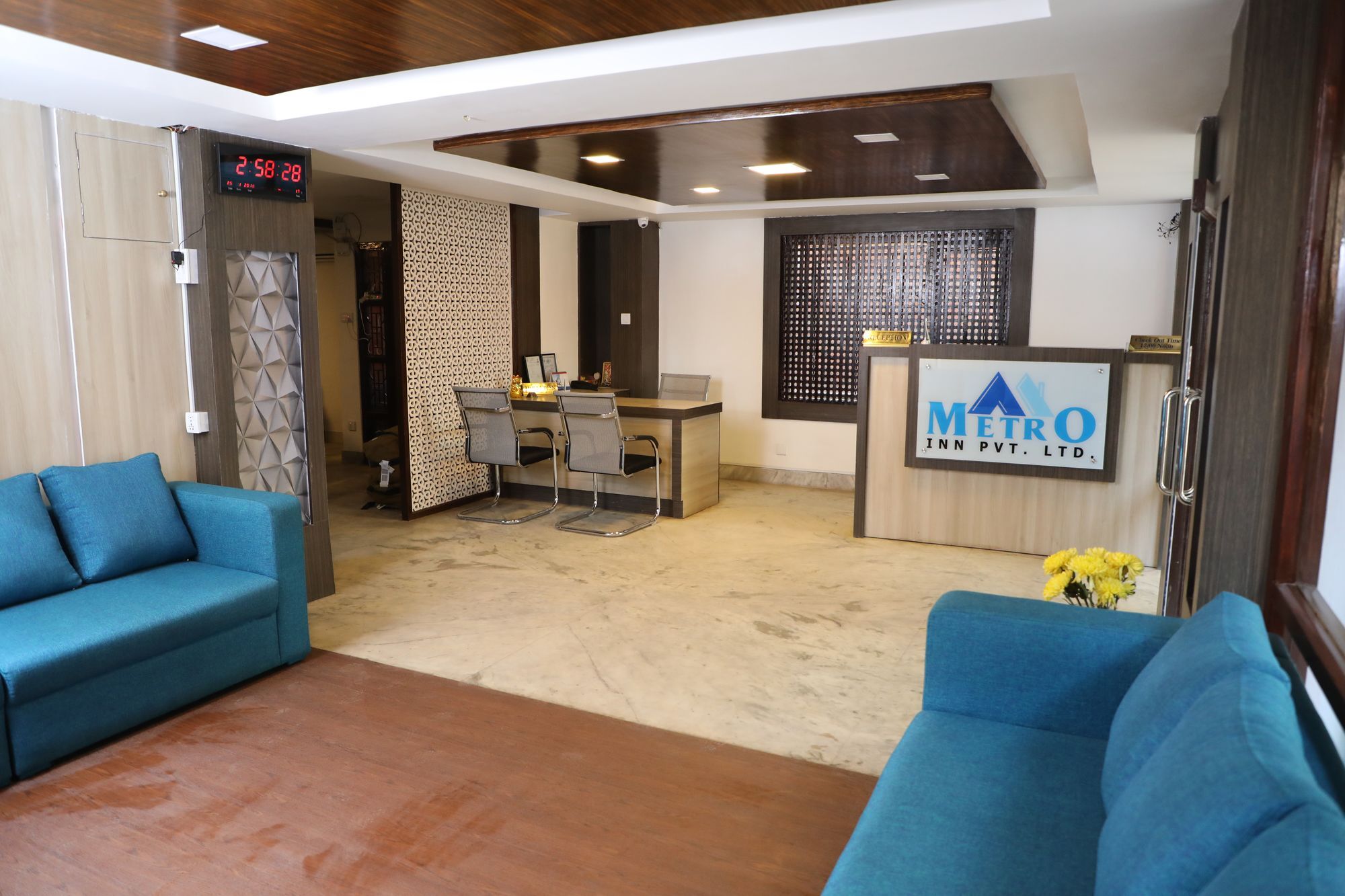 Ausfinn Hotel Metro Inn Kathmandu Ngoại thất bức ảnh